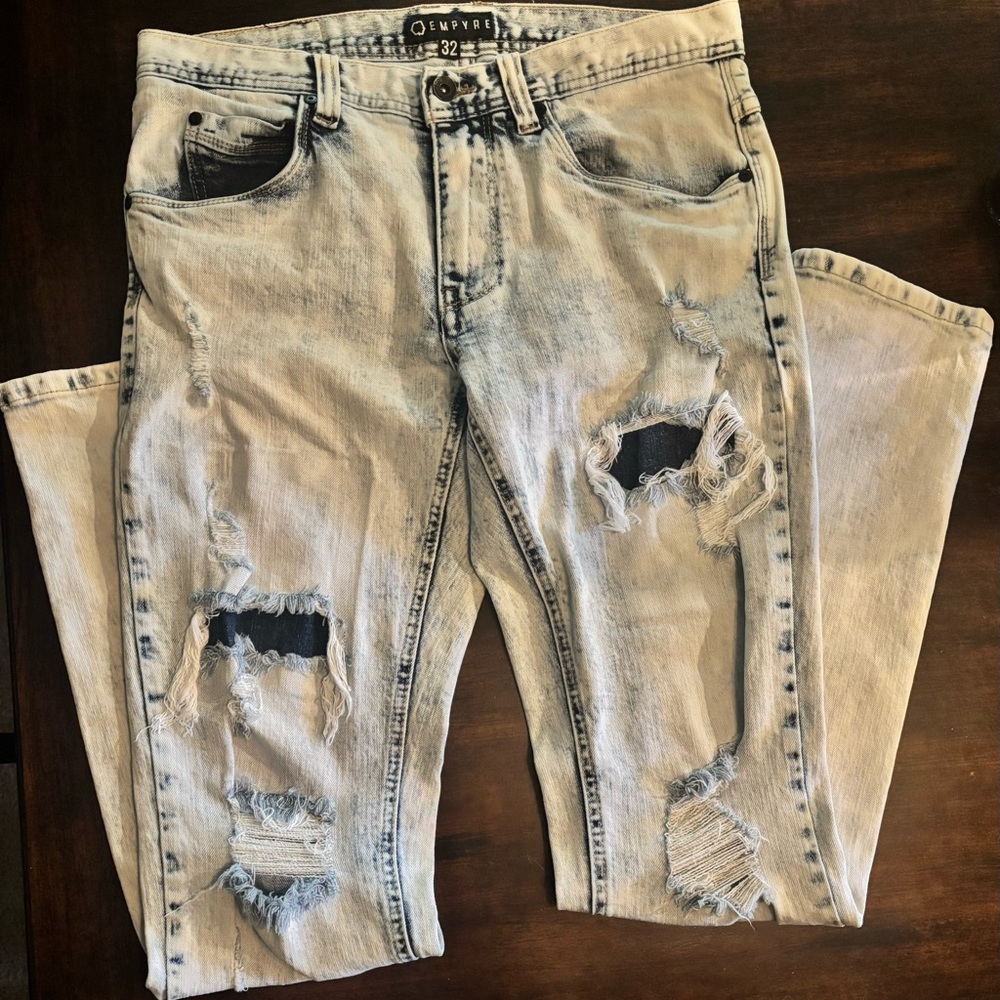 Distressed Light Blue Men's Empyre Jeans 32x32